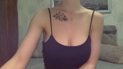 langoria online show from November 23, 5:05 am