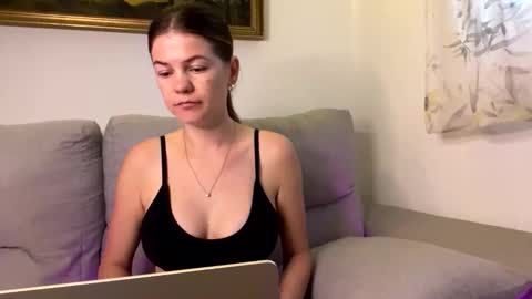 Snapshot of laniyaa chatting on October 16, 7:52 am Laniya online show from October 16, 7:52 am