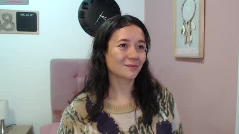 Lanna online show from February 26, 1:22 pm