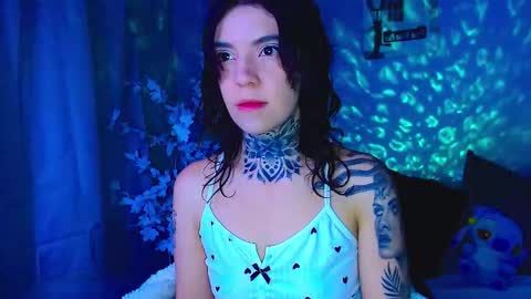 LANNIE   online show from October 29, 10:21 pm