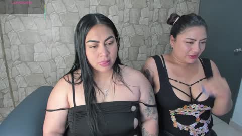 Snapshot of lapeligrosa_ chatting on February 4, 12:22 pm lapeligrosa_ online show from February 4, 12:22 pm