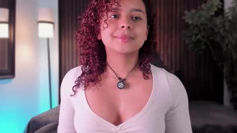 Lara  online show from October 18, 8:24 pm