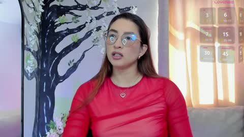      700  200   online show from April 6, 7:37 pm