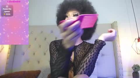 Snapshot of larademon chatting on September 12, 2:46 am lara online show from September 12, 2:46 am