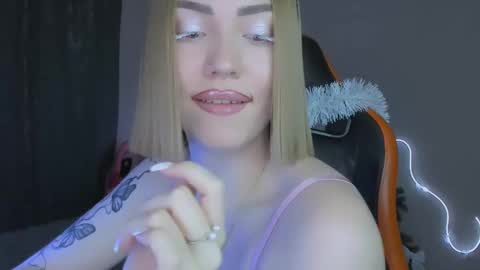 LaraKrein lk online show from December 19, 3:51 pm