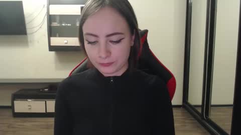 Laralianna online show from February 9, 3:12 pm