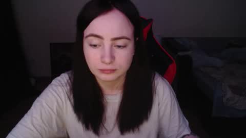 Laralianna online show from February 7, 7:06 pm