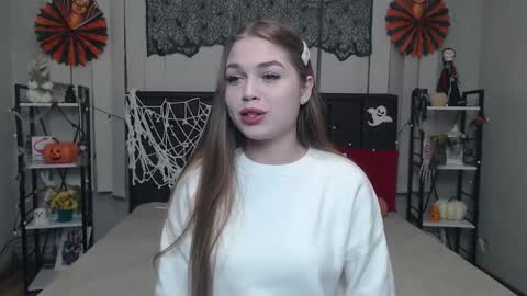 Snapshot of larapika chatting on October 21, 5:12 am LaraPika online show from October 21, 5:12 am