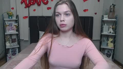 LaraPika online show from April 12, 8:07 am