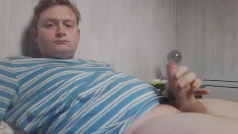 largebit17 online show from March 31, 6:08 pm
