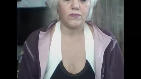 Snapshot of larisaq4ugo24 chatting on September 30, 7:52 am larisaq4ugo24 online show from September 30, 7:52 am