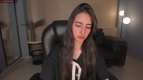Snapshot of larisasmirnov chatting on September 15, 1:07 am Larisa Smirnov online show from September 15, 1:07 am
