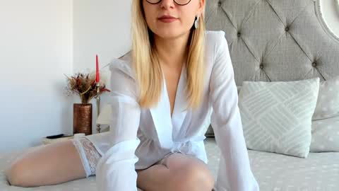Snapshot of larissa4 chatting on January 27, 12:48 pm Larissa online show from January 27, 12:48 pm