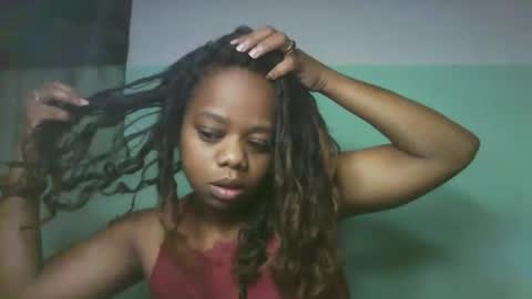 larissa645771 online show from October 5, 12:24 pm