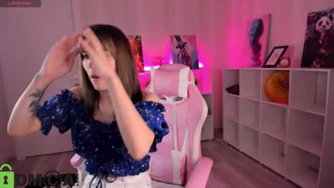 lasly_moon online show from January 7, 12:04 am