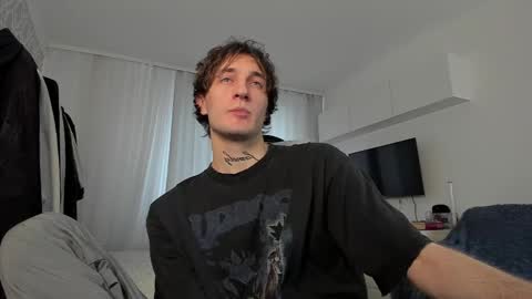 acie online show from March 8, 7:38 am