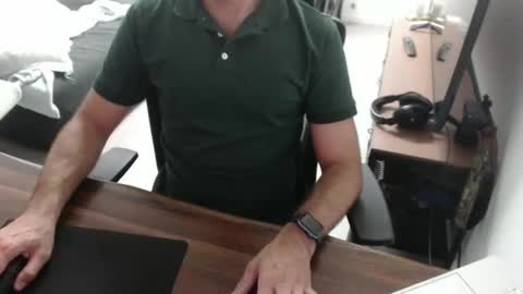 latexdave84 online show from May 12, 9:40 am