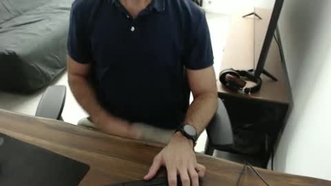Snapshot of latexdave84 chatting on October 23, 10:28 am latexdave84 online show from October 23, 10:28 am