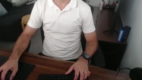 latexdave84 online show from February 26, 10:07 am