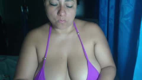 Snapshot of latin_big_boobs chatting on September 20, 4:26 am latin_big_boobs online show from September 20, 4:26 am