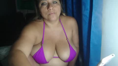 Snapshot of latin_big_boobs chatting on October 11, 5:45 am latin_big_boobs online show from October 11, 5:45 am