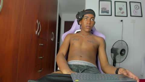 kay online show from February 20, 11:18 pm