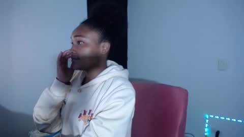 Snapshot of latin_rihanna_j chatting on September 23, 2:49 am karen online show from September 23, 2:49 am