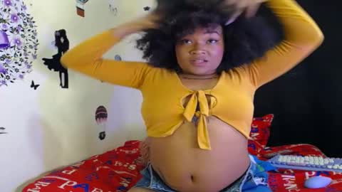 Snapshot of latin_rihanna_j chatting on February 11, 4:01 am karen online show from February 11, 4:01 am