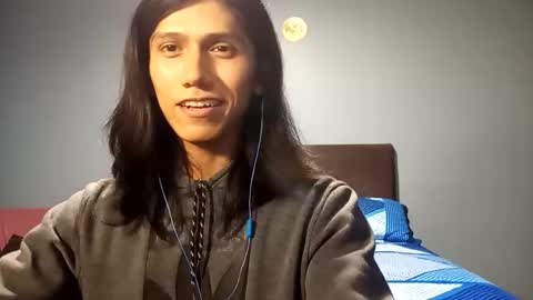 Snapshot of latin_shado chatting on October 12, 9:35 am Shado online show from October 12, 9:35 am