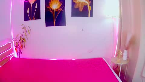 latina_andrea online show from November 20, 2:43 am