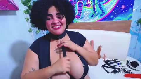 latina_bigboos12 online show from November 6, 6:05 am