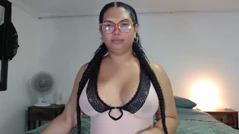 FLOR SALVAJE online show from October 19, 5:28 pm