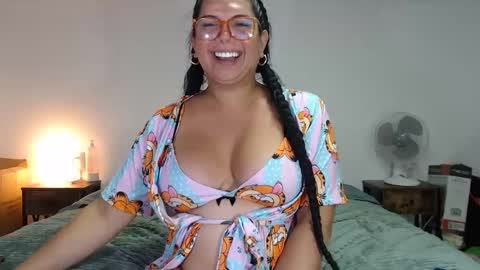 FLOR SALVAJE online show from October 10, 2:17 am