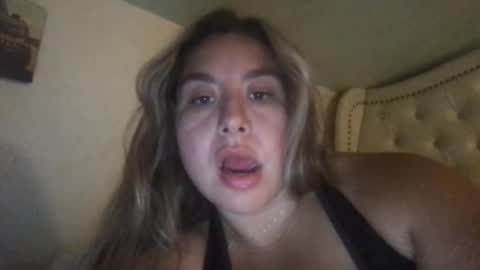 latinalinda02 online show from September 26, 3:25 am