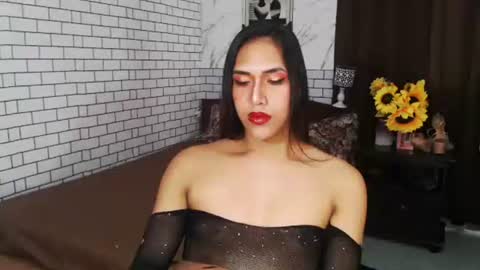 Snapshot of latinatshugecock chatting on October 6, 5:20 pm Cha online show from October 6, 5:20 pm
