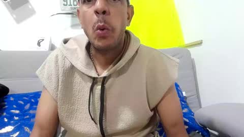Snapshot of latinmartin254 chatting on September 20, 3:53 am latinmartin254 online show from September 20, 3:53 am