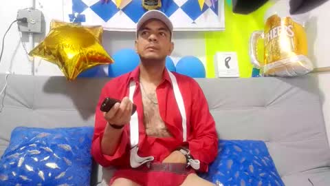 Snapshot of latinmartin254 chatting on September 28, 3:10 pm latinmartin254 online show from September 28, 3:10 pm