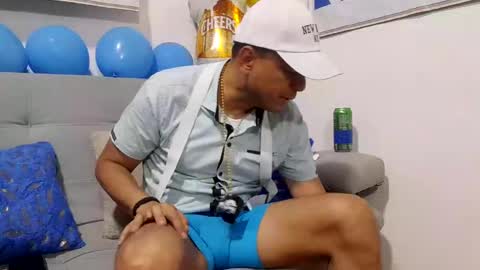 Snapshot of latinmartin254 chatting on September 23, 1:43 am latinmartin254 online show from September 23, 1:43 am