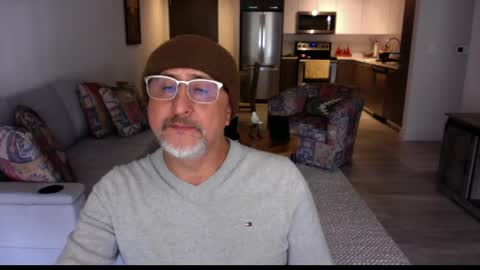 QS - INDEPENDENT MODEL online show from February 28, 4:42 pm