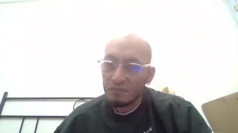 latino_sm online show from November 11, 5:04 pm