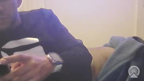 latinofum online show from February 25, 3:32 am