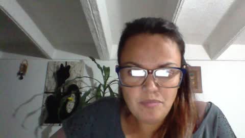 Laura online show from December 19, 11:55 pm