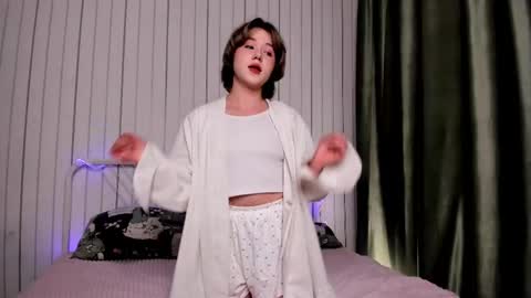 Kylie online show from October 22, 8:10 pm