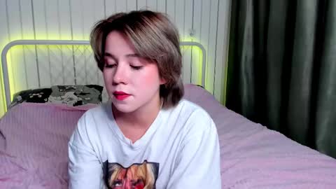 Kylie online show from October 23, 8:53 pm