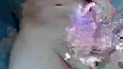 launeeee1 online show from March 28, 7:15 pm