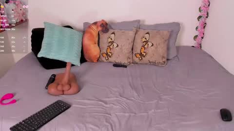 laura1__ online show from October 5, 12:08 am