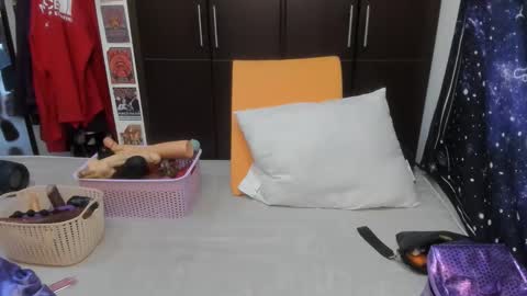  Wen  online show from April 14, 9:29 pm