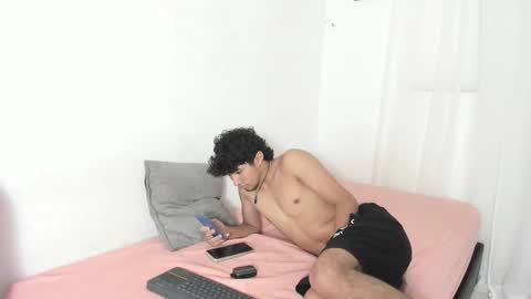 laura_and_kevin online show from February 9, 10:34 pm