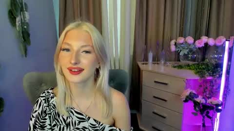 Laura online show from October 14, 8:17 am