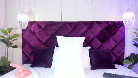 LauraCarther  online show from December 17, 5:19 pm